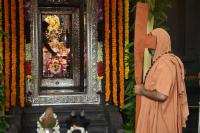 Swagat of H.H. Swamiji at SCM Shirali, Deepa Namaskar, Phala Samarpana (6 Sep 2025)